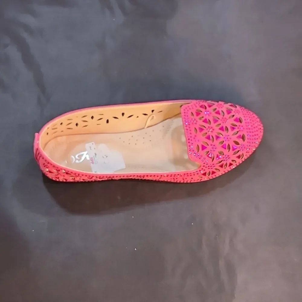 BRAND NEW FOREVER WIDE WITHD COMFORTABLE BALLERINA RHINESTONE LASER CUT LOAFER